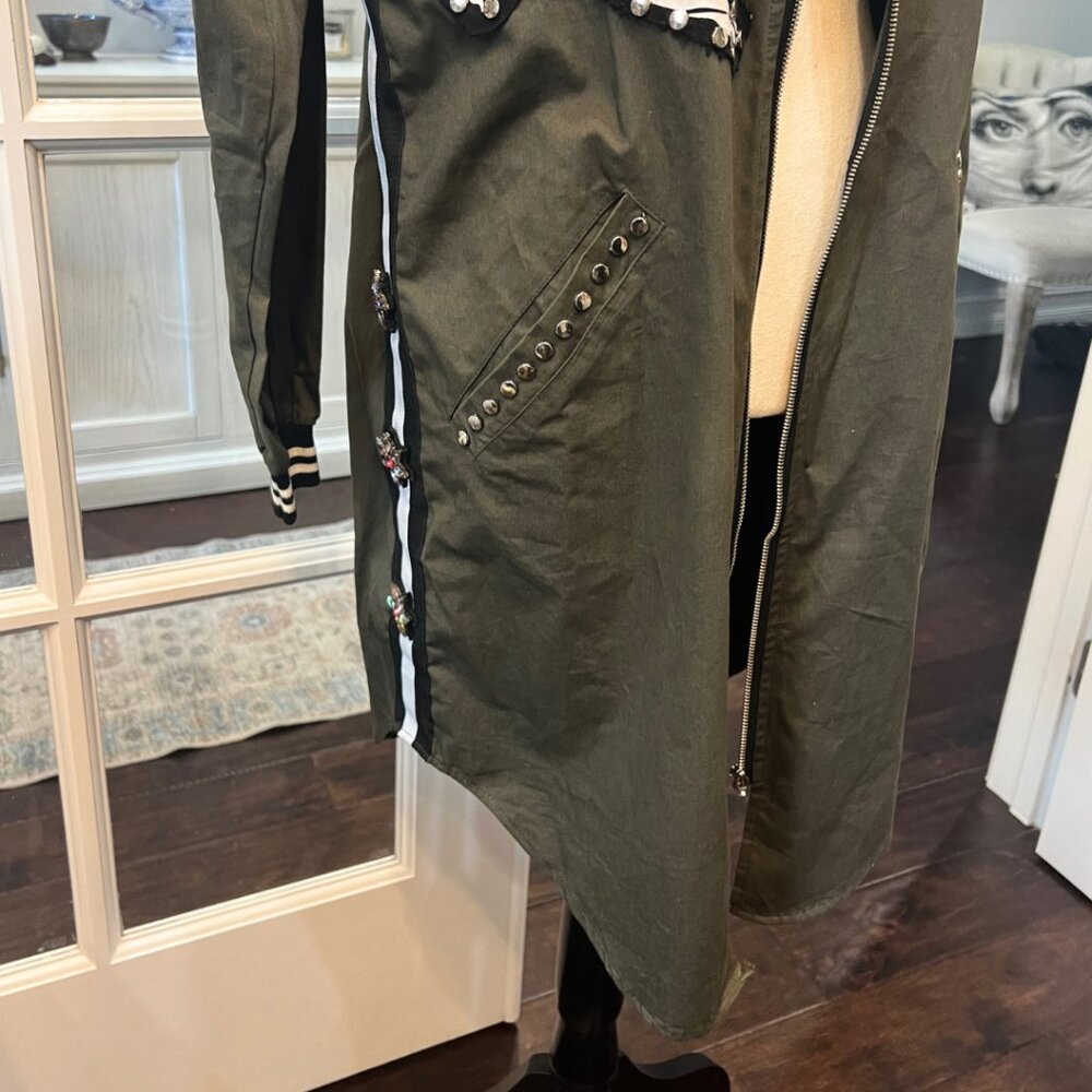 Q Design Lab Army Green Oversized Statement Jacke… - image 4